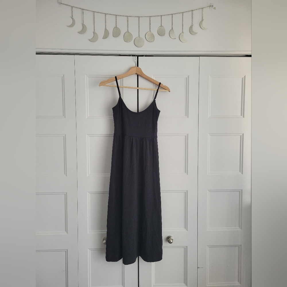tentree Black Midi Dress